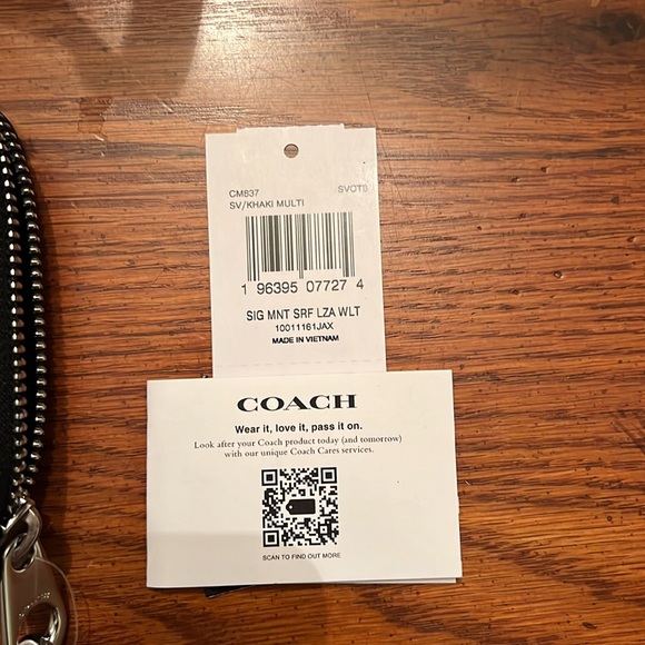 ✨NWT✨ Coach X Mint + Serf Graffiti City Tote with Matching Zip Around Wallet - Picture 5 of 8